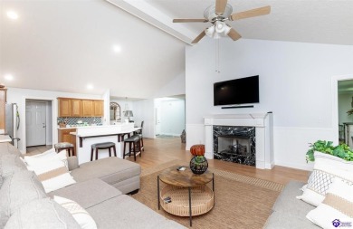 Discover comfort and style in this spacious 3-bedroom on Hillcrest Country Club in Kentucky - for sale on GolfHomes.com, golf home, golf lot