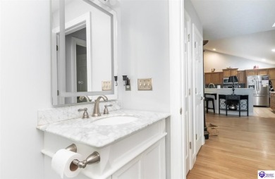 Discover comfort and style in this spacious 3-bedroom on Hillcrest Country Club in Kentucky - for sale on GolfHomes.com, golf home, golf lot