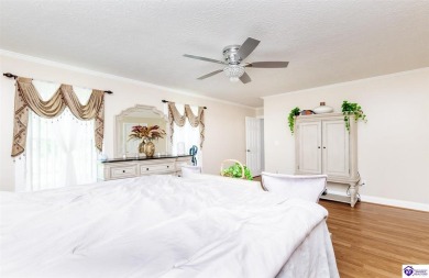 Discover comfort and style in this spacious 3-bedroom on Hillcrest Country Club in Kentucky - for sale on GolfHomes.com, golf home, golf lot