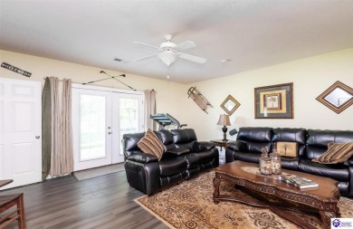 Discover comfort and style in this spacious 3-bedroom on Hillcrest Country Club in Kentucky - for sale on GolfHomes.com, golf home, golf lot