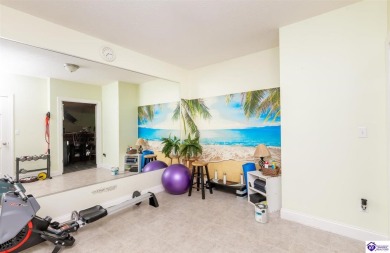 Discover comfort and style in this spacious 3-bedroom on Hillcrest Country Club in Kentucky - for sale on GolfHomes.com, golf home, golf lot