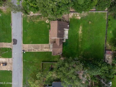 If you are in need of a 4 bedroom home in Northwest Rankin on Castlewoods Golf Club in Mississippi - for sale on GolfHomes.com, golf home, golf lot