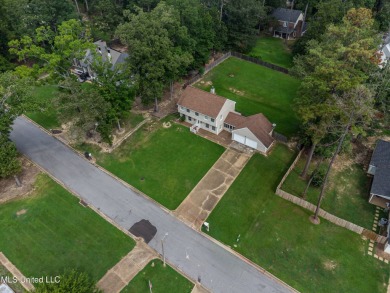 If you are in need of a 4 bedroom home in Northwest Rankin on Castlewoods Golf Club in Mississippi - for sale on GolfHomes.com, golf home, golf lot