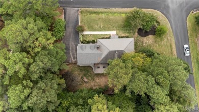 NEWLY UPDATED INTERIOR!!!

Welcome to this beautifully on Hanover Country Club in Virginia - for sale on GolfHomes.com, golf home, golf lot