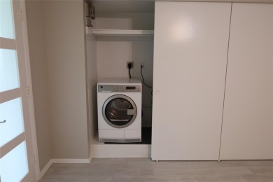 Move in ready condo! One applicant must be 55+ years or older on On Top Of The World Golf Course in Florida - for sale on GolfHomes.com, golf home, golf lot
