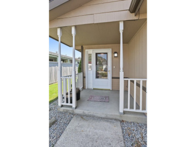 Updated and Modern 3 Bedroom / 2 Bathroom Home in Sunny Creek on Eagle Ridge Golf Course in Washington - for sale on GolfHomes.com, golf home, golf lot