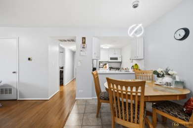 Spacious first-floor condo for sale: 2 bedrooms and 1.5 on Hilldale Golf Club in Illinois - for sale on GolfHomes.com, golf home, golf lot