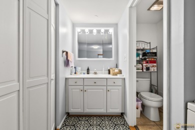 Spacious first-floor condo for sale: 2 bedrooms and 1.5 on Hilldale Golf Club in Illinois - for sale on GolfHomes.com, golf home, golf lot