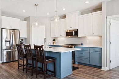 Stunning and well appointed three bedroom, three bathroom on Cimarron Park Golf Course in Minnesota - for sale on GolfHomes.com, golf home, golf lot