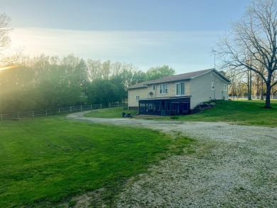 Wake Lane is located just outside of town in Willow Springs on Willow Springs Municipal Golf Course in Missouri - for sale on GolfHomes.com, golf home, golf lot