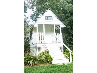 Beautifully reimagined and loved, 4 Riverdale Drive is a rare on Tchefuncta Country Club in Louisiana - for sale on GolfHomes.com, golf home, golf lot