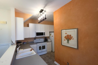 Sought after floorplan of 3 beds, 2.5 baths with a single car on Hedingham Golf and Athletic Club in North Carolina - for sale on GolfHomes.com, golf home, golf lot