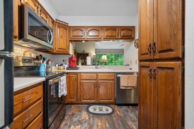 Discover your perfect retreat in the heart of Hot Springs! This on Hot Springs Golf and Country Club in Arkansas - for sale on GolfHomes.com, golf home, golf lot