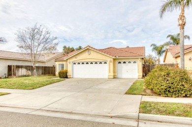 Welcome to this spacious 4B/ 2Bth home located on the Lemoore on Lemoore Municipal Golf Course in California - for sale on GolfHomes.com, golf home, golf lot