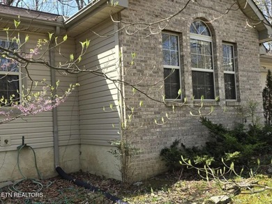 Beautiful 3-bedroom, 2-bath home in the heart of Fairfield Glade on Stonehenge Golf Course in Tennessee - for sale on GolfHomes.com, golf home, golf lot