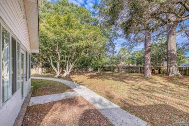 TANGLEWOOD GOLF COURSE BEAUTY ~ 4 bedroom PLUS OFFICE ~ Don't on Tanglewood Golf Club in Florida - for sale on GolfHomes.com, golf home, golf lot
