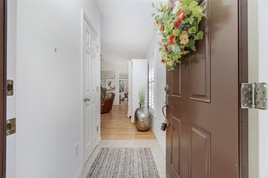 Charming Single Family Home in the Heart of Lake Pembroke

 on Kingsway Country Club in Florida - for sale on GolfHomes.com, golf home, golf lot