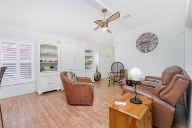 Charming Single Family Home in the Heart of Lake Pembroke

 on Kingsway Country Club in Florida - for sale on GolfHomes.com, golf home, golf lot