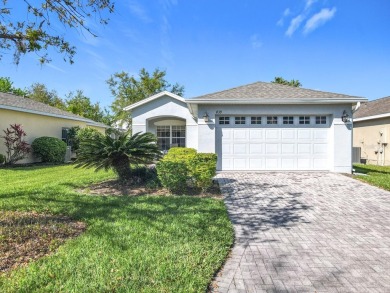 Charming Chardonnay model featuring 2 bedrooms and 1 bath with on Stonegate Golf Club in Florida - for sale on GolfHomes.com, golf home, golf lot