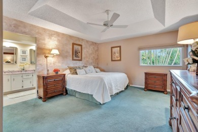 ***PRICE IMPROVEMENT!*** NEW ROOF - NEW A/C! Enjoy the good life on Eastpointe Country Club in Florida - for sale on GolfHomes.com, golf home, golf lot