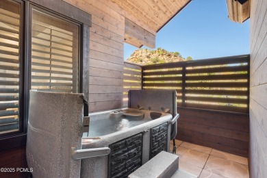 Welcome to 523 N Red Mountain Court--an exceptional mountain on Red Ledges Golf Club in Utah - for sale on GolfHomes.com, golf home, golf lot