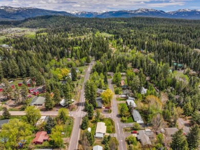 IDEAL MCCALL MOUNTAIN ESCAPE - PRIME VACATION RENTAL on McCall Municipal Golf Course in Idaho - for sale on GolfHomes.com, golf home, golf lot