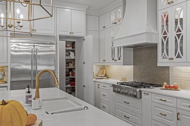 Chateau Elan courtyard living at it's BEST! This almost new on Chateau Elan Golf Club  in Georgia - for sale on GolfHomes.com, golf home, golf lot