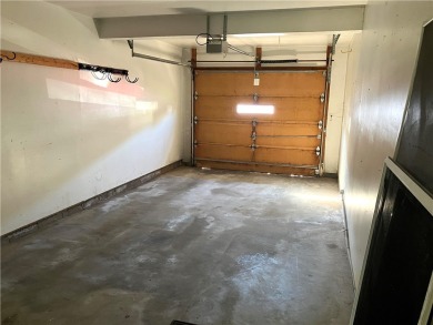 WELL MAINTAINED 2 STORY END UNIT TOWNHOME. VERY DESIRABLE AREA on Canandaigua Country Club in New York - for sale on GolfHomes.com, golf home, golf lot