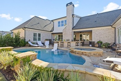 Chateau Elan courtyard living at it's BEST! This almost new on Chateau Elan Golf Club  in Georgia - for sale on GolfHomes.com, golf home, golf lot