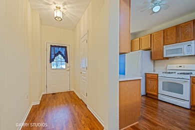 Low HOA and NO stairs! Well-maintained ranch home located in the on Whisper Creek Golf Club in Illinois - for sale on GolfHomes.com, golf home, golf lot