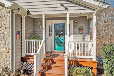 Adorable home in one of the FRIENDLIEST COMMUNITIES at SMITH on Copper Cove Golf Cub in Virginia - for sale on GolfHomes.com, golf home, golf lot