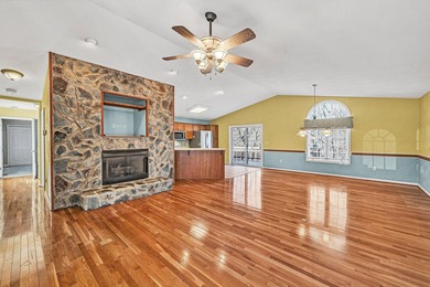 Adorable home in one of the FRIENDLIEST COMMUNITIES at SMITH on Copper Cove Golf Cub in Virginia - for sale on GolfHomes.com, golf home, golf lot