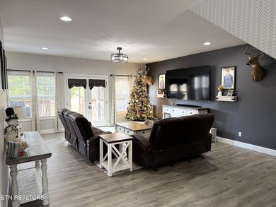 Welcome Home to this Spacious 2 story home featuring 4 bedrooms on Lakeside Golf Course in Tennessee - for sale on GolfHomes.com, golf home, golf lot