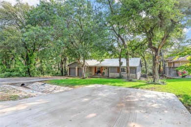 Your new home awaits! This cozy 2 bedroom, 2 bath home with a on De Cordova Bend Country Club in Texas - for sale on GolfHomes.com, golf home, golf lot