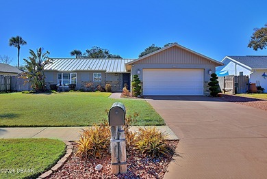 CLEAN and BETTER than turn-key! Welcome home to this beautifully on Daytona Beach Golf Club in Florida - for sale on GolfHomes.com, golf home, golf lot