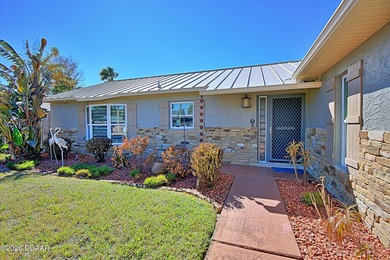 CLEAN and BETTER than turn-key! Welcome home to this beautifully on Daytona Beach Golf Club in Florida - for sale on GolfHomes.com, golf home, golf lot