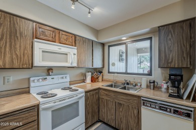 Fantastic Value in Sun City West! Freshly Painted Exterior + on Briarwood Country Club in Arizona - for sale on GolfHomes.com, golf home, golf lot