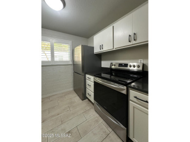 Move-in-ready ground-floor co-op in central Tucson! This 1BR/1BA on Randolph Park Golf Courses in Arizona - for sale on GolfHomes.com, golf home, golf lot