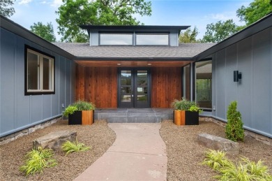 Completely remodeled and move in ready: 3 Lundy Lane offers on Bella Vista Country Club - Kingswood in Arkansas - for sale on GolfHomes.com, golf home, golf lot