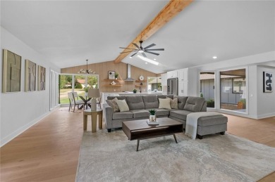 Completely remodeled and move in ready: 3 Lundy Lane offers on Bella Vista Country Club - Kingswood in Arkansas - for sale on GolfHomes.com, golf home, golf lot