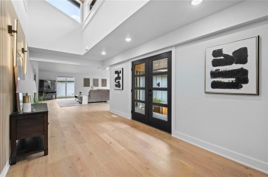 Completely remodeled and move in ready: 3 Lundy Lane offers on Bella Vista Country Club - Kingswood in Arkansas - for sale on GolfHomes.com, golf home, golf lot