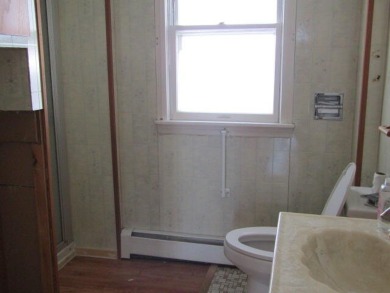 APPROVED SHORT SALE PRICE: $71250
Bring your toolbox! Cape on Hillcrest Golf Club in Maine - for sale on GolfHomes.com, golf home, golf lot