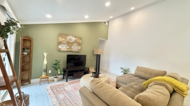 Gorgeous 3 Bedroom, 2 Bathroom Villa in Palm Beach Gardens! This on Old Palm Golf Club in Florida - for sale on GolfHomes.com, golf home, golf lot