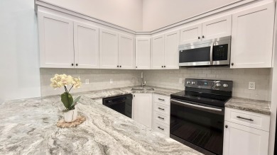 Gorgeous 3 Bedroom, 2 Bathroom Villa in Palm Beach Gardens! This on Old Palm Golf Club in Florida - for sale on GolfHomes.com, golf home, golf lot