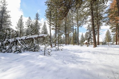 This .3 acre building lot sits perched above the beautiful Jug on Jug Mountain Ranch Golf Course in Idaho - for sale on GolfHomes.com, golf home, golf lot