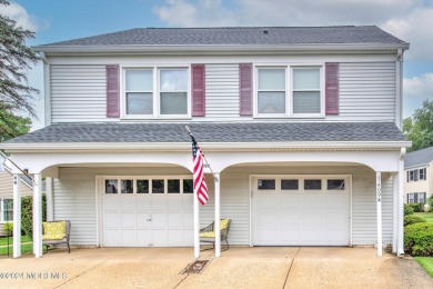 Newly renovated first floor condo with direct entry garage. The on Rossmoor Golf Club in New Jersey - for sale on GolfHomes.com, golf home, golf lot