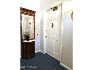 Newly renovated first floor condo with direct entry garage. The on Rossmoor Golf Club in New Jersey - for sale on GolfHomes.com, golf home, golf lot