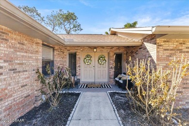 Welcome to this beautifully updated 3-bedroom, 2-bath on Spruce Creek Golf Club in Florida - for sale on GolfHomes.com, golf home, golf lot