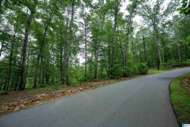 Gorgeous property located in the prestigious Shoal Creek on Shoal Creek Golf Course in Alabama - for sale on GolfHomes.com, golf home, golf lot