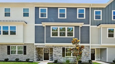 Welcome to The Townes at Horton Park, located in Apex, NC. This on Knights Play Golf Center in North Carolina - for sale on GolfHomes.com, golf home, golf lot